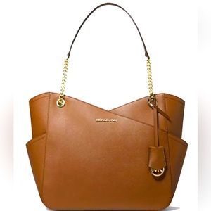 Jet Set Large Saffiano Leather Tote Bag